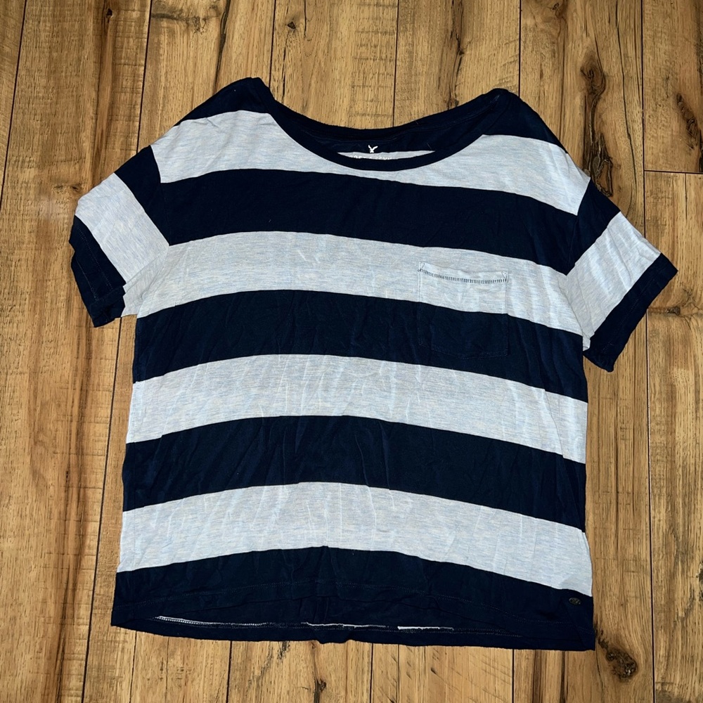 american eagle tee